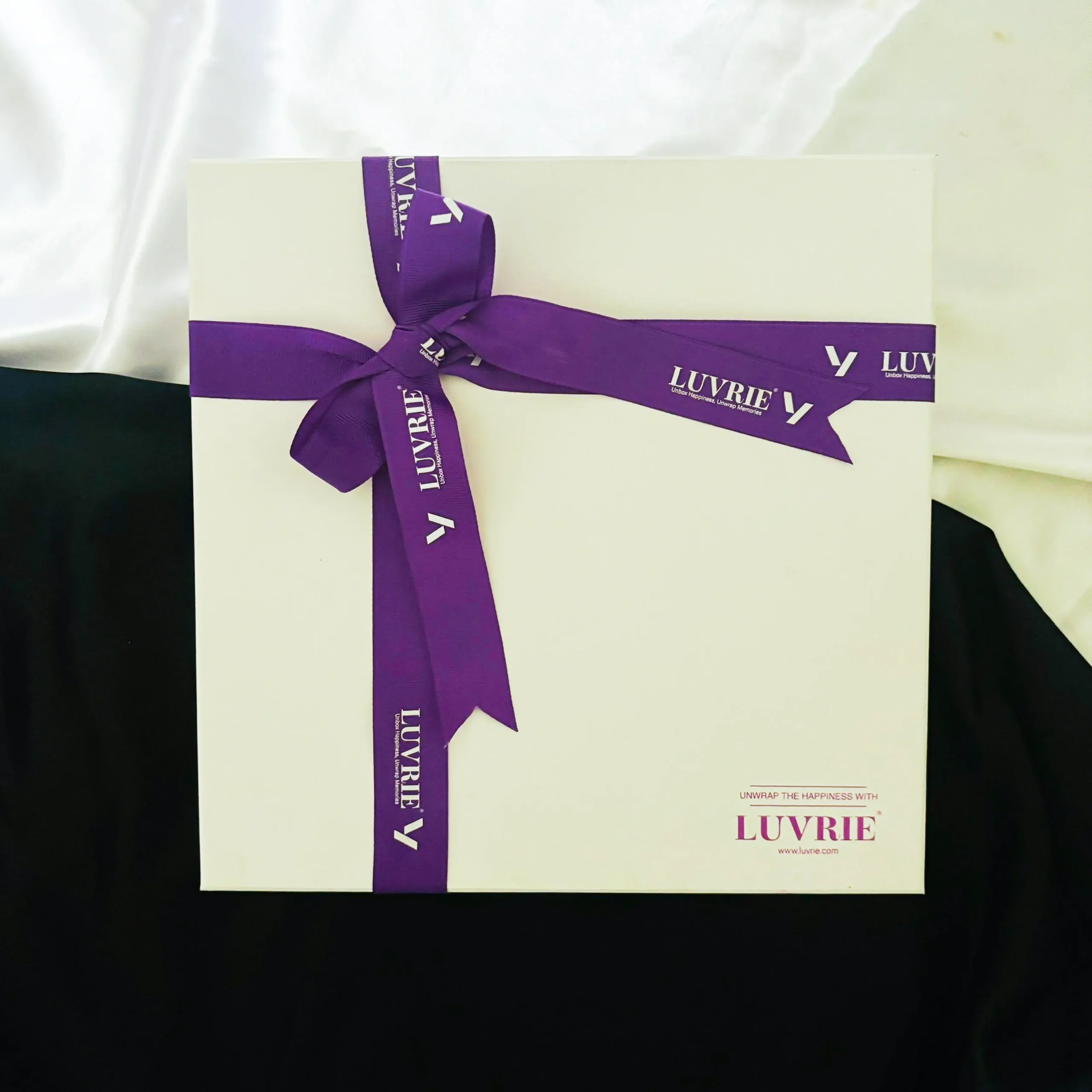 Luvrie White Gift Box